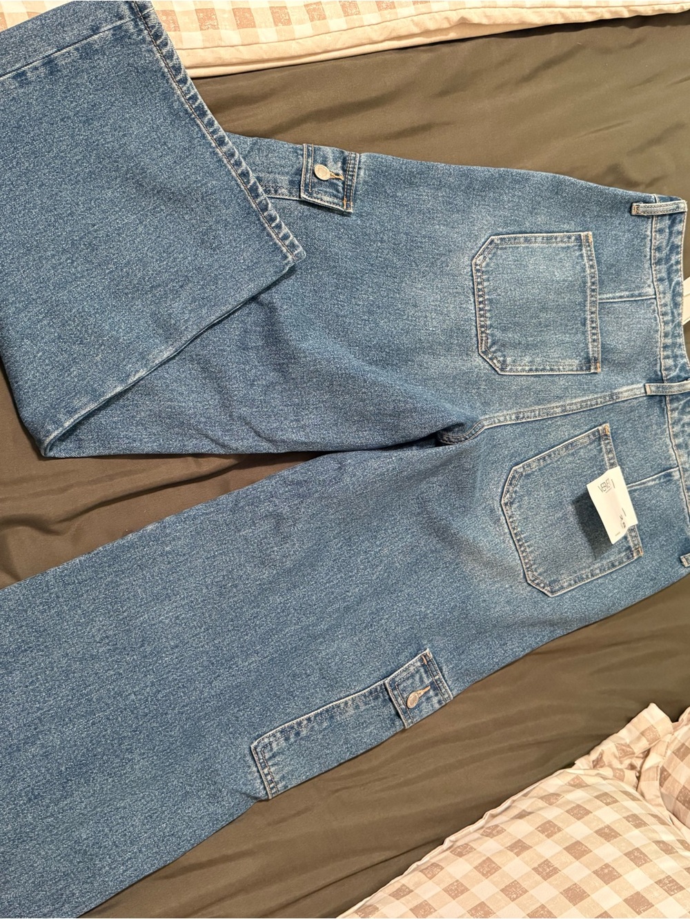 High-Rise Wide Leg Cargo Jeans in Light Blue Denim - Picture 3 of 4